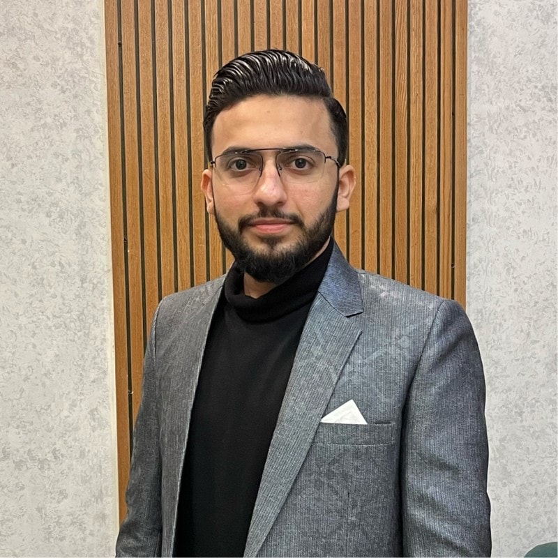 Hunain Parekh — Senior Software Engineer